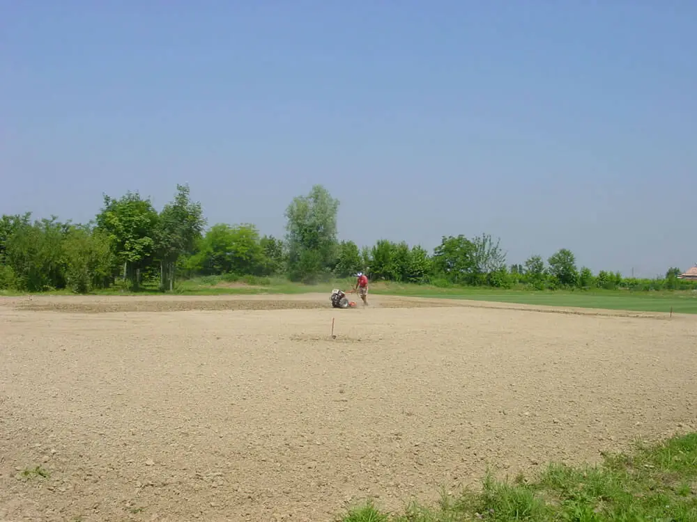 Vivaio_sperimentale-_preparazione_del_terreno